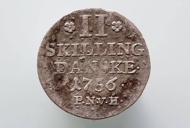2 skilling 1756, Frederik V Oktoberfund 2014 03